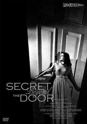 扉の陰の秘密